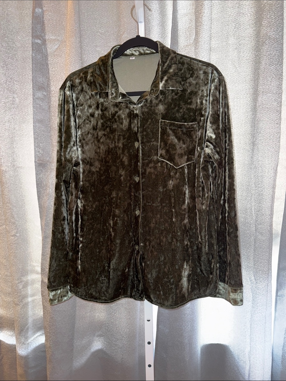 Crushed Velvet Button-Up Shirt in Olive Green